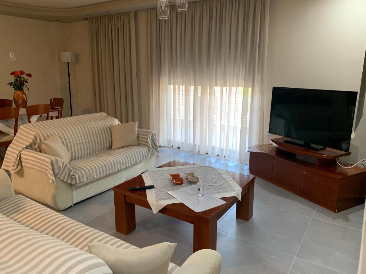 Aretousa - Center Luxury Suites 1 Nea Peramos  Exterior photo