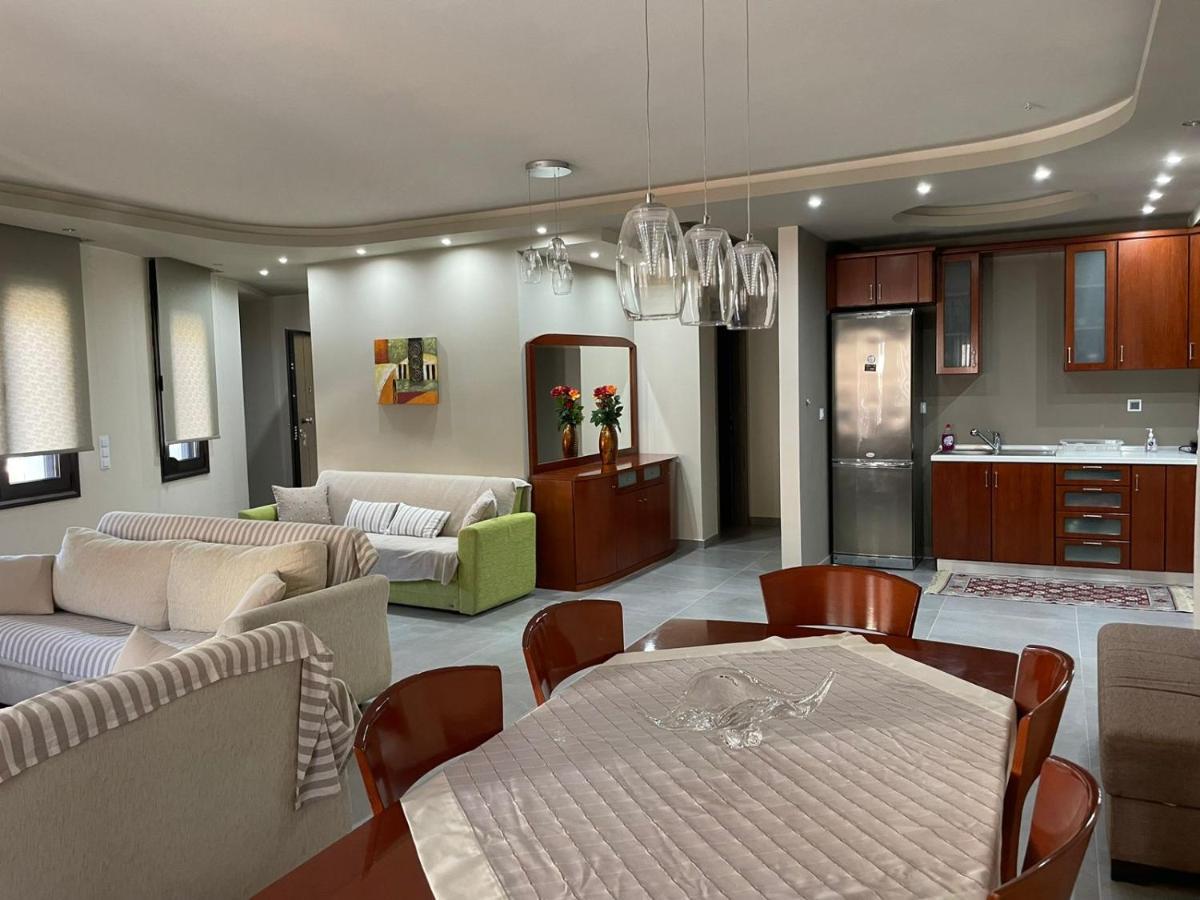 Aretousa - Center Luxury Suites 1 Nea Peramos  Exterior photo
