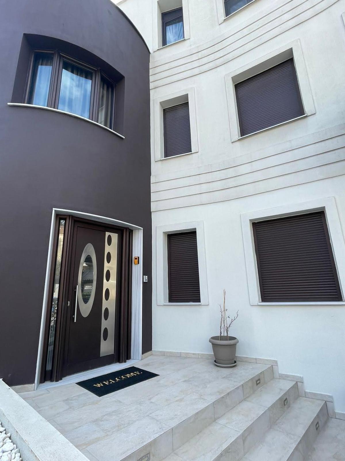 Aretousa - Center Luxury Suites 1 Nea Peramos  Exterior photo
